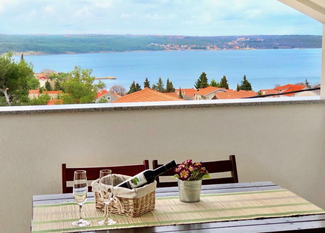 Stars Apartment Gornji Karin Bagian luar foto